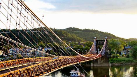 The historic Wheeling Suspension Bridge, built in 1849, over the Ohio River