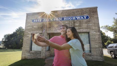 Taking a selfie outside Muscle Shoals Sound Studio in Alabama