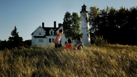 回望 Point Iroquois Lighthouse 灯塔