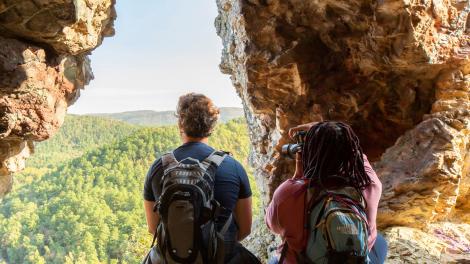 Fotogelegenheit am Window Rock im Ouachita National Forest