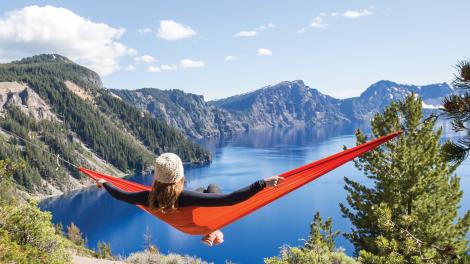 Installez-vous confortablement et profitez du paysage du Crater Lake National Park dans l’Oregon