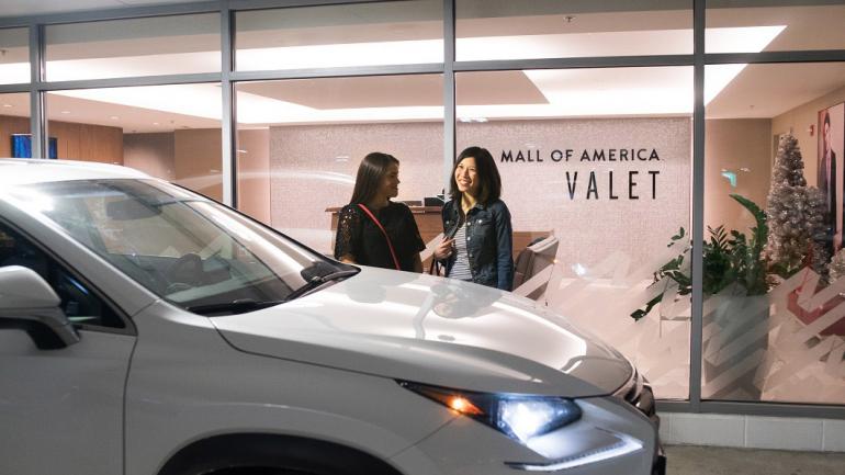 Stilvolles Parken bei einem der zahlreichen Valet-Services der Mall of America