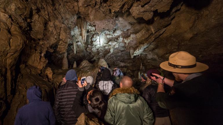 Visite des galeries souterraines à l’Oregon Caves National Monument