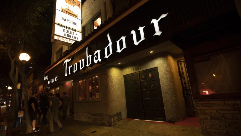 著名现场音乐俱乐部 The Troubadour 的外景 著名现场音乐俱乐部 The Troubadour 的外景