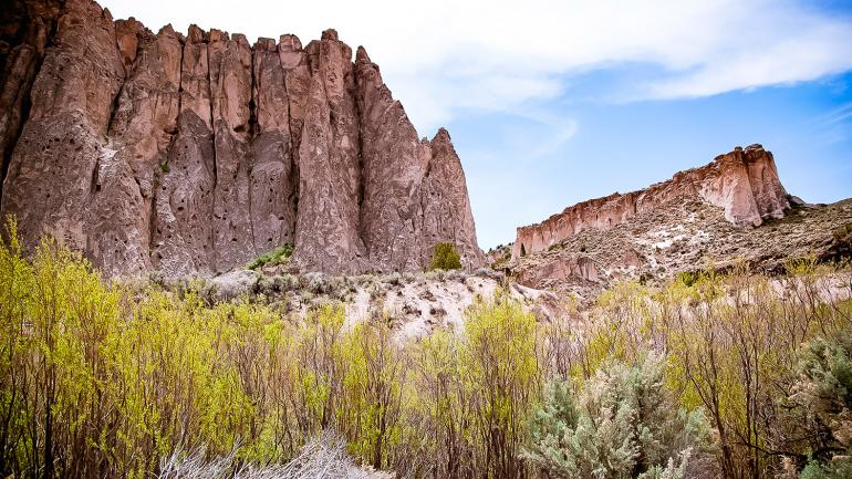 The striking canyon walls of Echo Canyon State Park