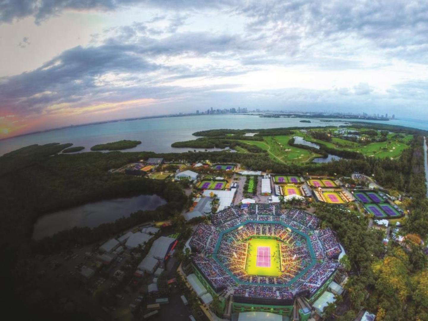 Los mejores jugadores de tenis están presentes en el Miami Open en Key Biscayne en Miami, Florida