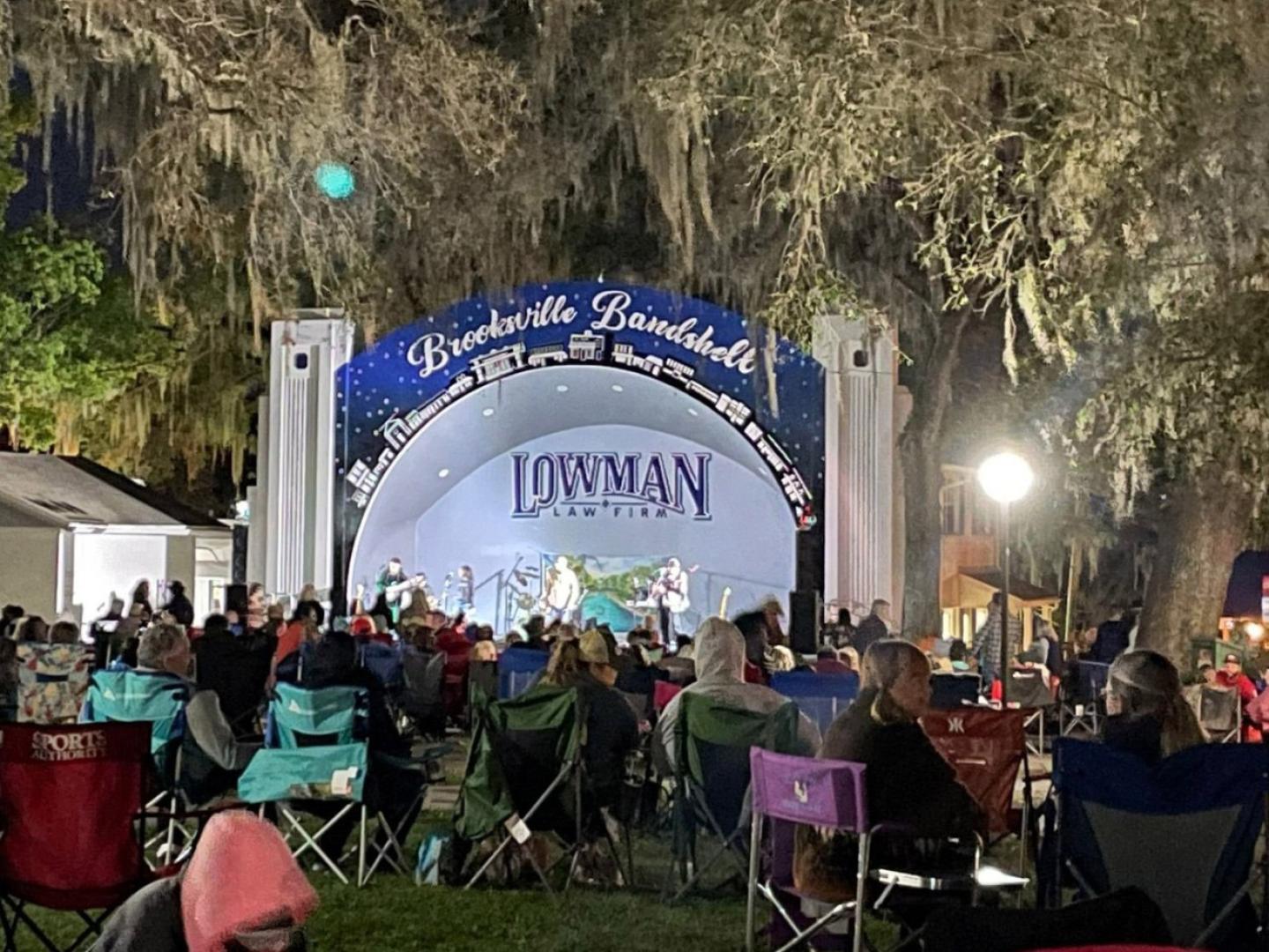 Livemusik im Rahmen der Konzertreihe „Friday Night Live“ in Brooksville, Florida