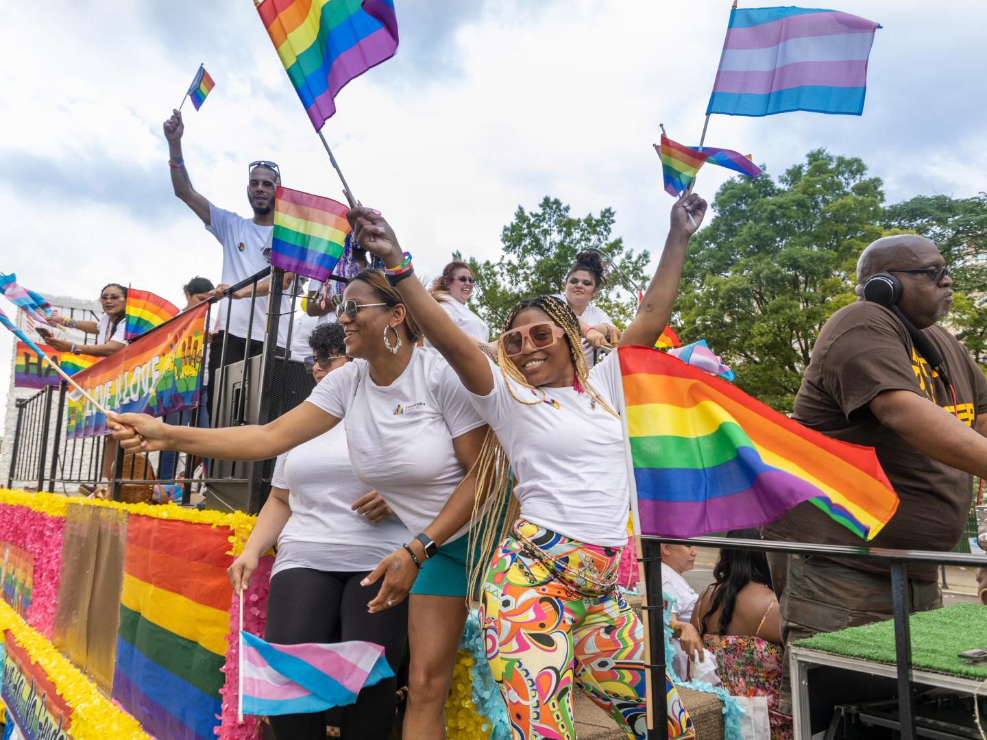 Festividades en el Newark Gay Pride Festival en Newark, Nueva Jersey