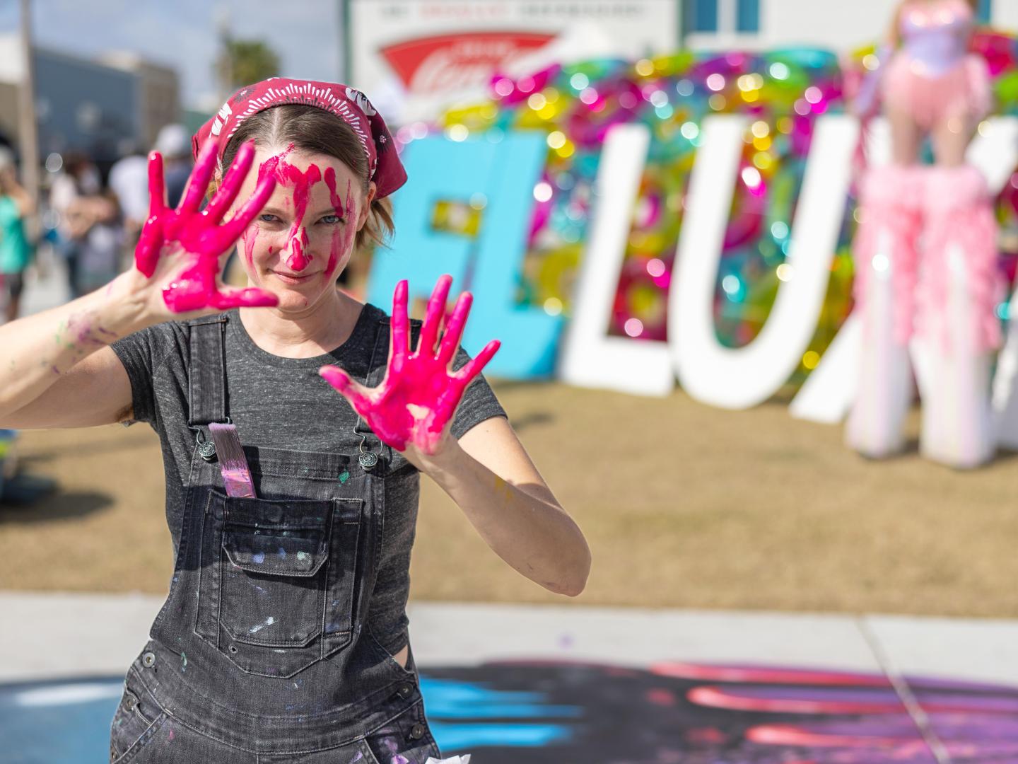 Pintura práctica en FLLUXE Arts Festival en Panama City, Florida