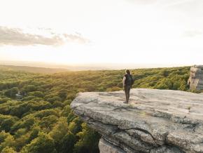 Una parada para disfrutar la vista desde Sam's Point Preserve, en Shawangunk Mountains
