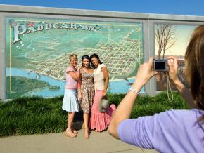 The Paducah Floodwall Murals make an ideal photo opportunity The Paducah Floodwall Murals make an ideal photo opportunity