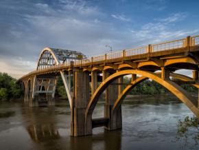 The Edmund Pettus Bridge crossing the Alabama River The Edmund Pettus Bridge crossing the Alabama River
