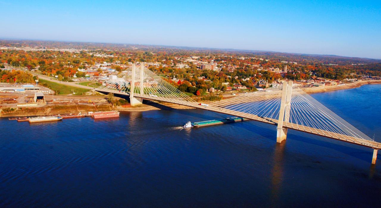Bill Emerson Memorial Bridge sobre el Mississippi River