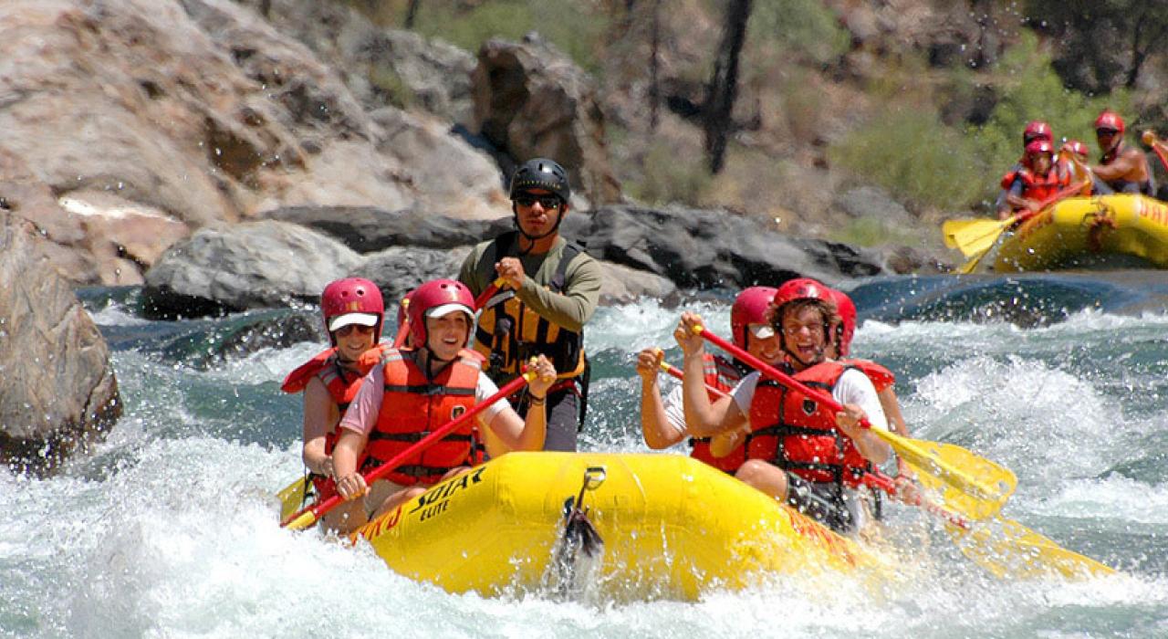 Feuchtfröhliche Rafting-Tour auf dem Tuolumne River