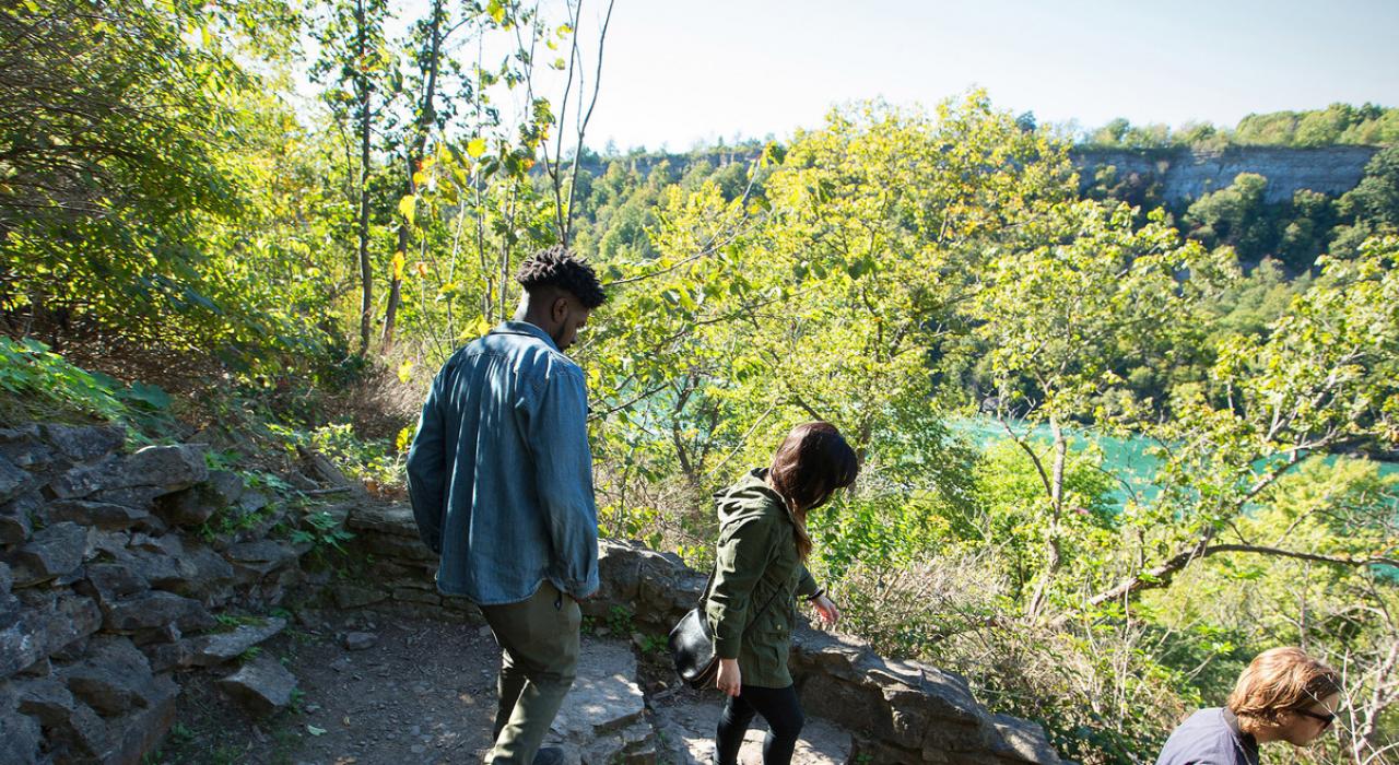 尼加拉峽谷健行