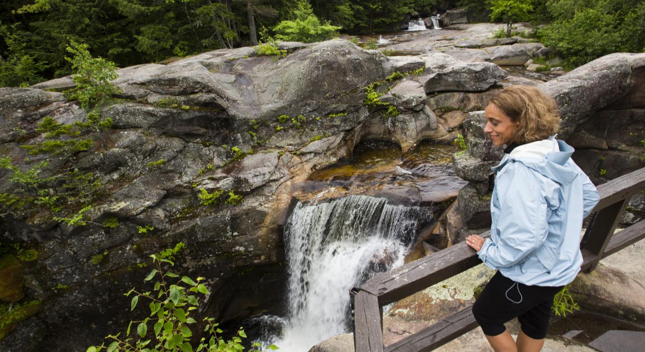 Randonnée ponctuée de cascades dans le Grafton Notch State Park, Maine