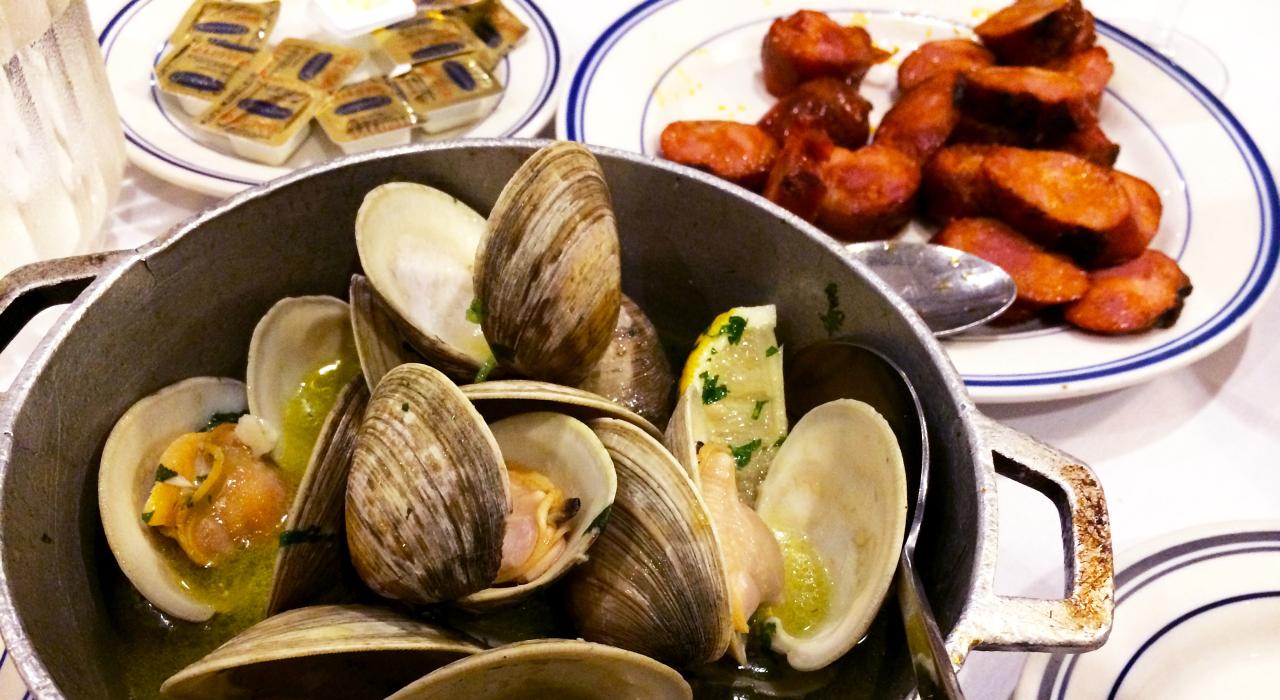 A seafood dinner at family-owned Portuguese eatery Seabra's Marisqueira