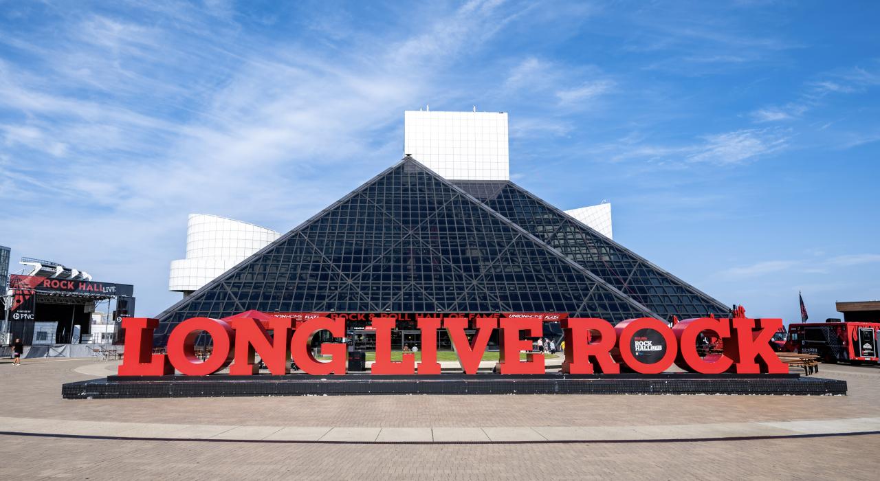 Die Rock and Roll Hall of Fame, in der Meilensteine der Musikgeschichte vorgestellt werden