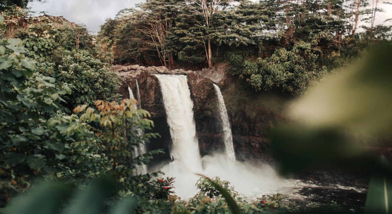 Waiānuenue (Rainbow Falls) at Wailuku River State Park, Hilo
